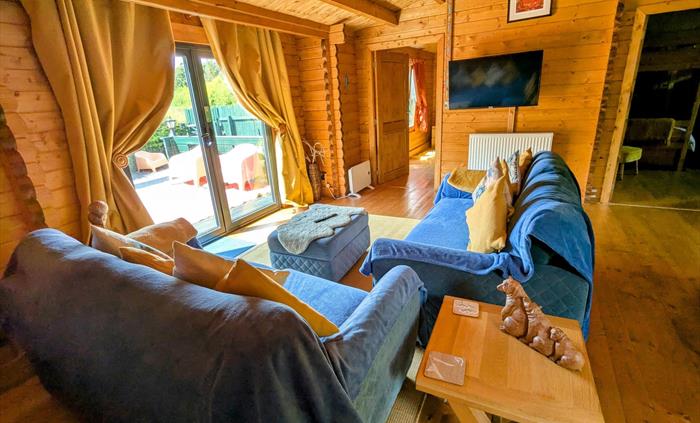 Mam cabin TV area